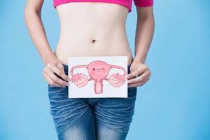 Chuyên gia cảnh báo dấu hiệu ung thư buồng trứng khi quan hệ tình dục